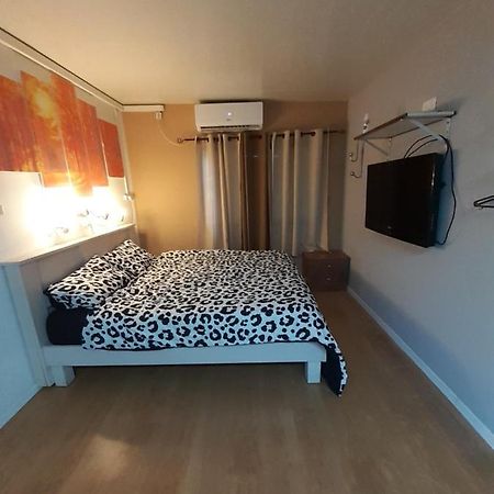 Suite- Studio- Zimmer Bet Sheʼan Extérieur photo